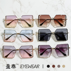 Eyewear Rhinestone Studded <b>Square</b> Frame <b>Sunglasses</b> Gold Metal UV400 Women Fashionable Sunshades - Product Image 2
