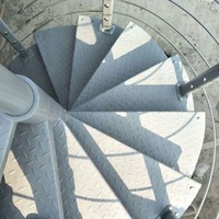 Escalier en colimaçon moderne en acier inoxydable pour villa, intérieur et extérieur : la beauté rencontre la fonctionnalité