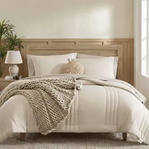 Set Moderno di Biancheria da Letto Matrimoniale 7 Pezzi Personalizzato per Matrimoni Copripiumino per Tutte le Stagioni Morbido e Caldo con Motivo Stampato 200TC - Product Image 1