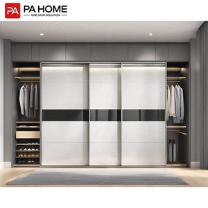 Pa MDF สีขาวสำหรับผู้หญิงตู้เสื้อผ้าบานเลื่อน<span class=keywords><strong>ประตู</strong></span>กระจกสำหรับเดินห้องนอน - Product Image 1