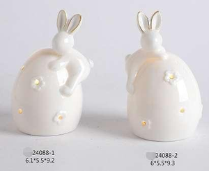 تمثال من السيراميك بتصميم بيضة الأرنب والرهان لعيد الفصح ديكور للمنزل مزود بإضاءة ليد - Product Image 4