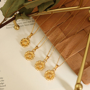 Nouveauté : Collier Pendentif Tournesol en Acier Inoxydable et Acier Titane, Style Ins, Bijou Idéal pour Cadeau d'Amie - Product Image 5