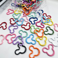 Porte-clés en alliage de zinc en gros, motif dessin animé, peint par pulvérisation, coloré, mignon, avec fermoir à ressort, pour la fabrication de bijoux DIY