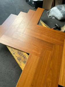 Stock de liquidation de Offre Spéciale Parquet en bois d'ingénierie en teck de luxe Conception moderne Échantillon gratuit Personnalisation à bas quantité minimale de commande - Product Image 3