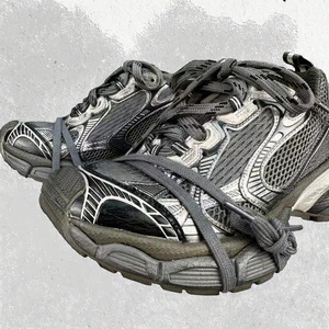 Chaussures de sport unisexes de style italien moderne, grandes tailles, légères, confortables, baskets plates à semelle souple, rehaussantes, à lacets, en maille - Product Image 3