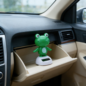 Figurine de grenouille en plastique à énergie solaire pour tableau de bord de voiture - Style traditionnel chinois - Cadeau mignon - Product Image 2