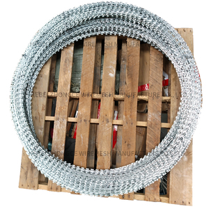 Alambre de púas de acero galvanizado en caliente tipo <span class=keywords><strong>concertina</strong></span>, duradero, de 500 mm de longitud, para uso en construcción y protección. - Product Image 1