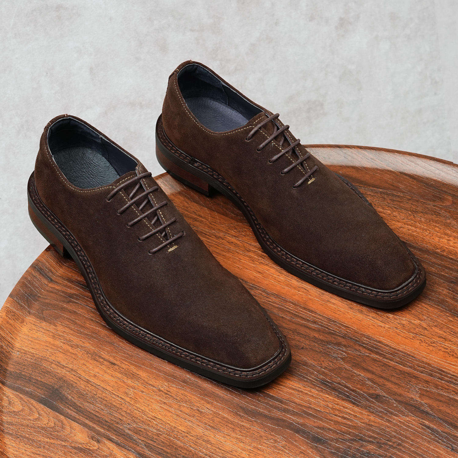 สีน้ำตาล