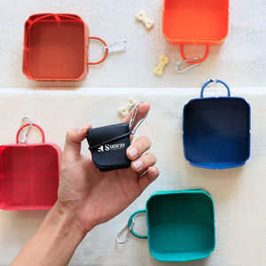 Sunraymascota 2025 Nouvelles Couleurs Personnalisées Bol <span class=keywords><strong>de</strong></span> Voyage Pliable Portable pour Animaux <span class=keywords><strong>de</strong></span> Compagnie, Gamelle Carrée en Silicone pour Nourriture et Eau pour Chien - Product Image 2