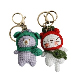 Porte-clés en crochet tricoté à la main, mini pendentif amigurumi mignon en forme d'ours, de chat ou de chaton, breloque de sac, vente en gros - Product Image 6