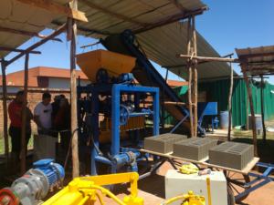 Machine automatique de bloc de ponte pour le moulage de <span class=keywords><strong>brique</strong></span> de béton de mousse comportant le roulement de boîte de vitesse de moteur de pompe de PLC - Product Image 5