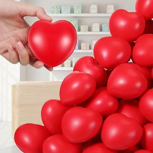 Balles anti-stress en forme de cœur personnalisées de haute qualité, jouet en PU souple pour cadeau promotionnel - Product Image 1