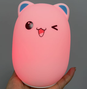 Lámpara Nocturna LED de Oso de Dibujos Animados Recargable, Regalo Especial, Cargador USB, Lámpara de Silicona Suave para Dormitorio Infantil, Tamaño Pequeño - Product Image 3