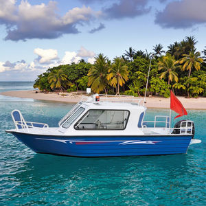 Yacht di Lusso Barca da Pesca d'Altura Cabinato Barca con Motore Fuoribordo Attrezzatura da Viaggio di Lusso - Product Image 1