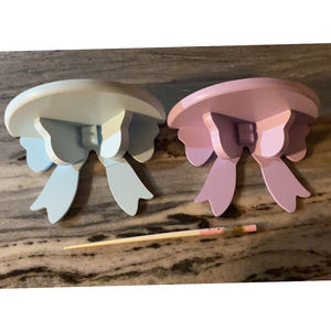 ชั้นวางของติดผนังลายโบว์ ดีไซน์สวยงาม แข็งแรง ทนทาน ทำจากไม้ - Product Image 4