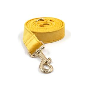 Produk Dagang teratas 2024 beludru kuning tas kotoran anjing pemegang dispenser harness anjing lucu dengan set tali rompi hewan peliharaan dengan bunga - Product Image 5