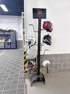 Espositore Personalizzato per Negozi di Articoli Sportivi Supporto a 11 Ganci in Metallo per Caschi da Moto Bici Elettrica e Bicicletta Accessori Tattici di Sicurezza - Product Image 3