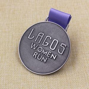 Bon marché personnalisé Antique Silver Lagos Femmes 10KM Run Challenge Finisher <span class=keywords><strong>Médaille</strong></span> avec ruban - Product Image 3