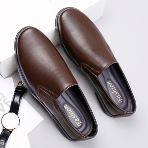 Baskets Chunky Dad grises, blanches et noires avec empeigne en mesh et daim, semelle intermédiaire ondulée, chaussures décontractées streetwear pour hommes et femmes - Product Image 3