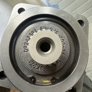 A2FM107/61W-VAB010-S R902211946 มอเตอร์ไฮดรอลิกแบบลูกสูบสำหรับเครื่องจักรก่อสร้าง - Product Image 4