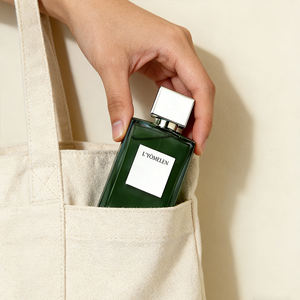 Fragancia Cítrica de Pomelo con Duración Total, Aroma a Hoja de Hierba Verde Orgánica, Fórmula Privada Unisex Ecológica - Product Image 2