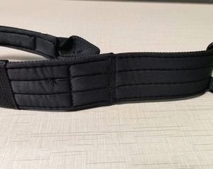 Gran oferta, <span class=keywords><strong>collar</strong></span> de perro acolchado de neopreno táctico personalizado con bolsa airtag y tira de noche luminosa para mascotas - Product Image 3