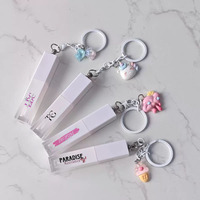 Tube de gloss à lèvres personnalisé avec logo, boîte d'emballage, tube en plastique vide pour gloss à lèvres avec pendentif porte-clés