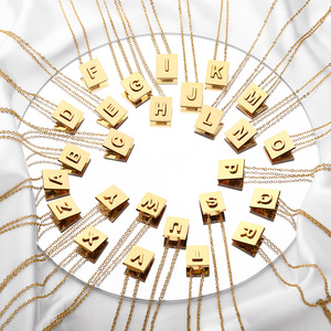 Bm Không Làm xỉn Đồ Trang Sức Vàng Thư Quảng Trường Dây Chuyền Mặt Dây Chuyền Không Thấm Nước Thép Không Gỉ Ban Đầu Mặt Dây Chuyền Vòng Cổ Cho Phụ Nữ Quà Tặng - Product Image 3