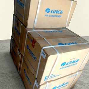 Climatiseur Gree Split à forte demande avec options de refroidissement et de chauffage, unité intérieure/extérieure, Wi-Fi automatique, alimentation manuelle - En stock - Product Image 1