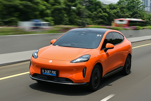 <span class=keywords><strong>2025</strong></span> GAC hyptec HT gull-Wing cổng rhd hiệu suất cao Ổ đĩa phía sau xe điện phạm vi pin 600km sạc nhanh SUV - Product Image 4