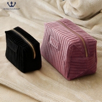 Sac de maquillage personnalisé avec logo pour femmes, mode outdoor, couleur unie, sac de rangement cosmétique portable en velours, grande capacité