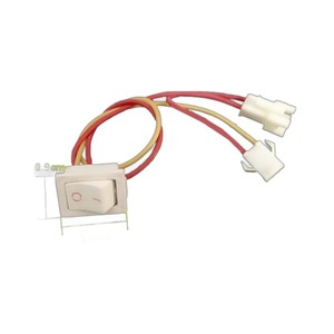 Interrupteur d'alimentation pour chauffe-eau avec fils rouges et jaunes pour chauffe-eau électriques à accumulation - Product Image 1