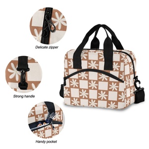 Sac à déjeuner Aloha Tiare Flower, sac isotherme portable à sublimation personnalisée, motif à carreaux marron, sac isotherme à imprimé hawaïen pour l'extérieur - Product Image 5