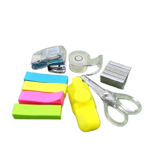 Kit de papeterie mini bureau/école combiné 6 en 1 : agrafeuse, perforatrice, distributeur de ruban adhésif, faible MOQ, nouveauté - Product Image 2