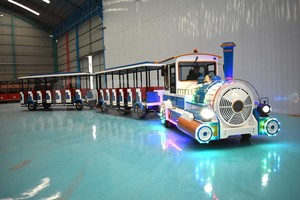 Train touristique sans rails de qualité supérieure avec moteur Cummins 62p, idéal pour parcs d'attractions, <span class=keywords><strong>prix</strong></span> usine - Product Image 6