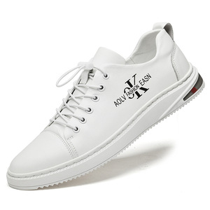 Zapatos de ocio de piel de vaca para hombre, verano 2022, transpirables, informales, a la moda, de dos capas, deportivos, de suela blanda, blancos - Product Image 1