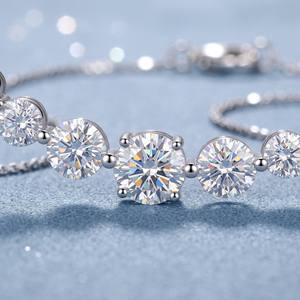 GRA-Zertifizierte 3,4ct Moissanit Sternenfluss-Halskette S925 Sterling Silber 18K Weiß<span class=keywords><strong>gold</strong></span> Plattiert Lächelnder Gebogener Anhänger Geschenk für Frauen - Product Image 1