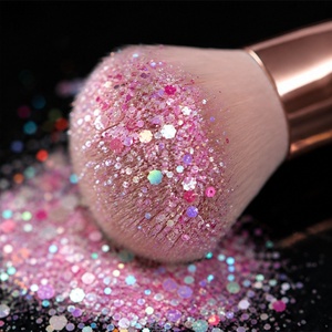 2026 Vente en gros usine en vrac Mélange de paillettes épaisses en polyester 12 couleurs Formes cœur et étoile Non toxique Pour l'artisanat et les gobelets - Product Image 2