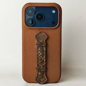 Luxuriöse Echte Togo-Leder Handyhülle Mit <span class=keywords><strong>Python</strong></span>-Leder Fingerriemen für iPhone 17 Pro - Product Image 6