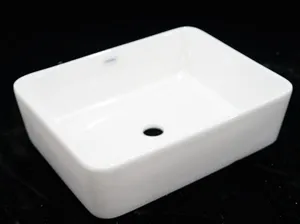 حوض غسل اليد الفني الأبيض المربع المصنوع من السيراميك للحمام المنزلي للفنادق والبيع المباشر من المصنع