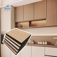 Armoire de cuisine moderne minimaliste Kangnuo en MDF de qualité supérieure avec îlot pour appartement