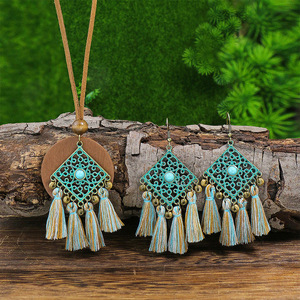 Ensemble de bijoux bohèmes en alliage, collier à pampilles et boucles d'oreilles, ensembles de bijoux de fête pour femmes, plaqué bronze antique - Product Image 1
