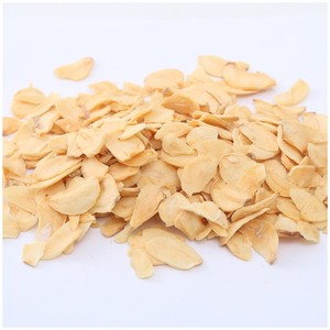wholesales of Garlic <strong>Flake</strong> with root for food processing - Product Image 1