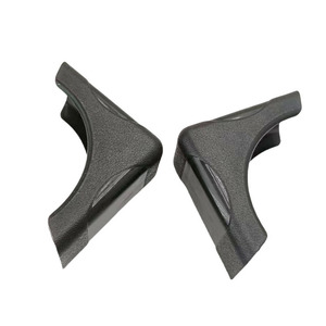 Patins triangulaires antidérapants Shi Hong en plastique noir pour chaise de bureau et meubles, manchon de tube 20x40 Denier - Product Image 4