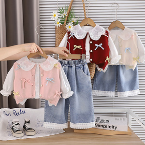 Set Autunnale per Bambine con Fiocco Colorato, 3 Pezzi: Gilet in Maglia, Camicetta e Pantaloni in Denim - Product Image 1