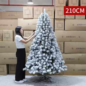 Vente en gros de sapins de Noël artificiels de 60 cm, 90 cm, 120 cm, 180 cm, 210 cm, 240 cm, 270 cm avec base en métal épaisse pour la décoration de Noël - Product Image 2