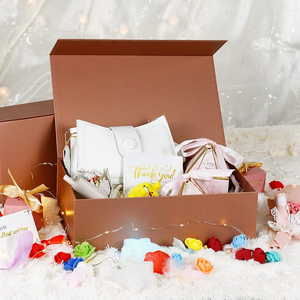 2023 Custom Luxury Wedding Gift Box Deluxe Large Gift Wine Packaging Box Paper Package Gift Box