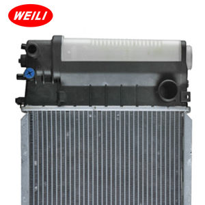 Radiateur de liquide de refroidissement de brasage en aluminium de pièces de moteur automatiques 1719024 17111719024 pour <span class=keywords><strong>BMW</strong></span> E30-M20 87-99 radiateurs de système de refroidissement de voiture - Product Image 3
