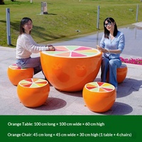 Ensemble de jardin coloré en résine pour adultes, motif fruit du dragon, avec table ronde et chaises en forme de fruits pour repas en extérieur
