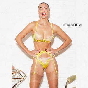 Brasier Transparente Cómodo con Encaje Amarillo y Tirantes Ajustables para Mujer, Estilo Cheeky - Product Image 1